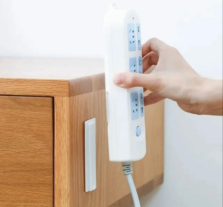 Plug Holder