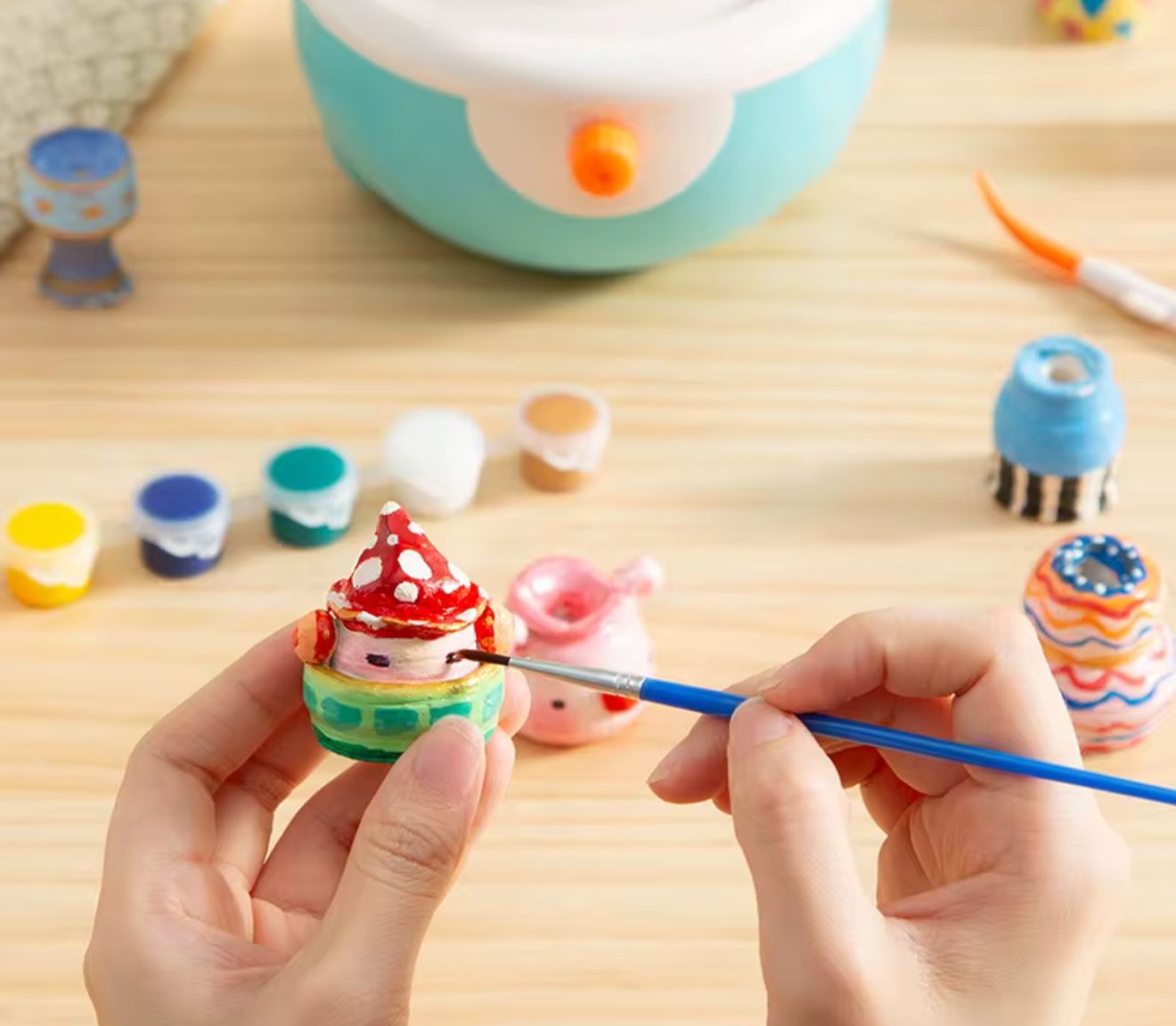 Mini Pottery Studio